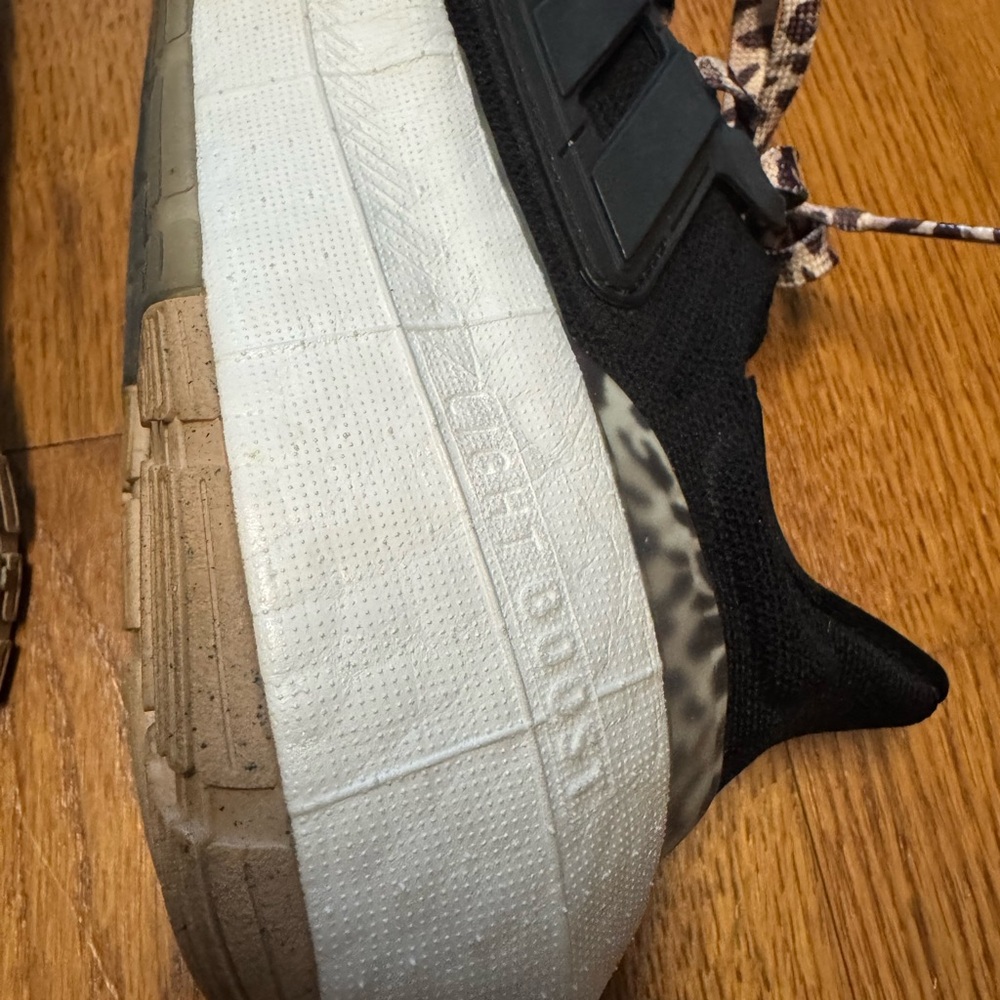 ASICS Lightboost Leopard - Picture 6 of 9